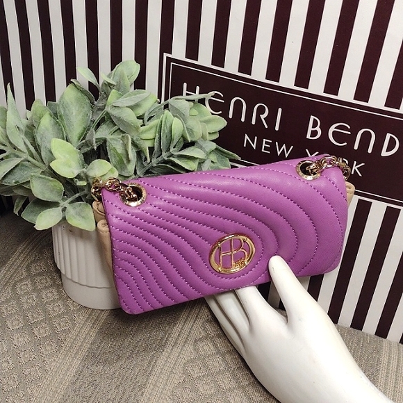 HP🎉Henri Bendel No 7 Mini quilted crossbody bag - Picture 12 of 14